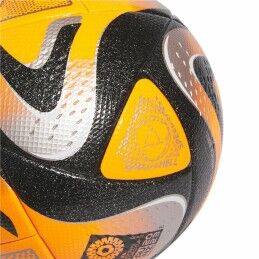 Adidas|Bola de Futebol Adidas Oceaunz Protr Laranja Tamanho 5