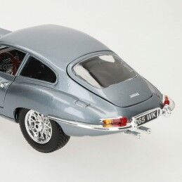 Bburago|Carro Bburago GT-Jaguar "E" Coupe (1961) 1:18