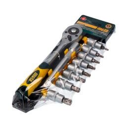Makita|Serra circular Makita DHS680Z 18 V Ø 16,5 cm 165 mm (1 Unidade)