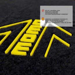 MOMO|Tapete para o Carro MOMO Arrow Amarelo PVC Universal