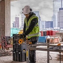 Dewalt|Lixadora de fita Dewalt DCG418NT-XJ