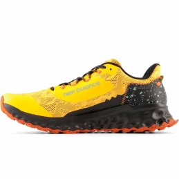 Sapatilhas de Desporto de Homem New Balance Fresh Foam Garoé Amarelo