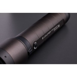 Lanterna LED Ledlenser Signature 35 W 2000 Lm